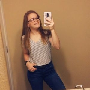 Meet your Posher, Marissa